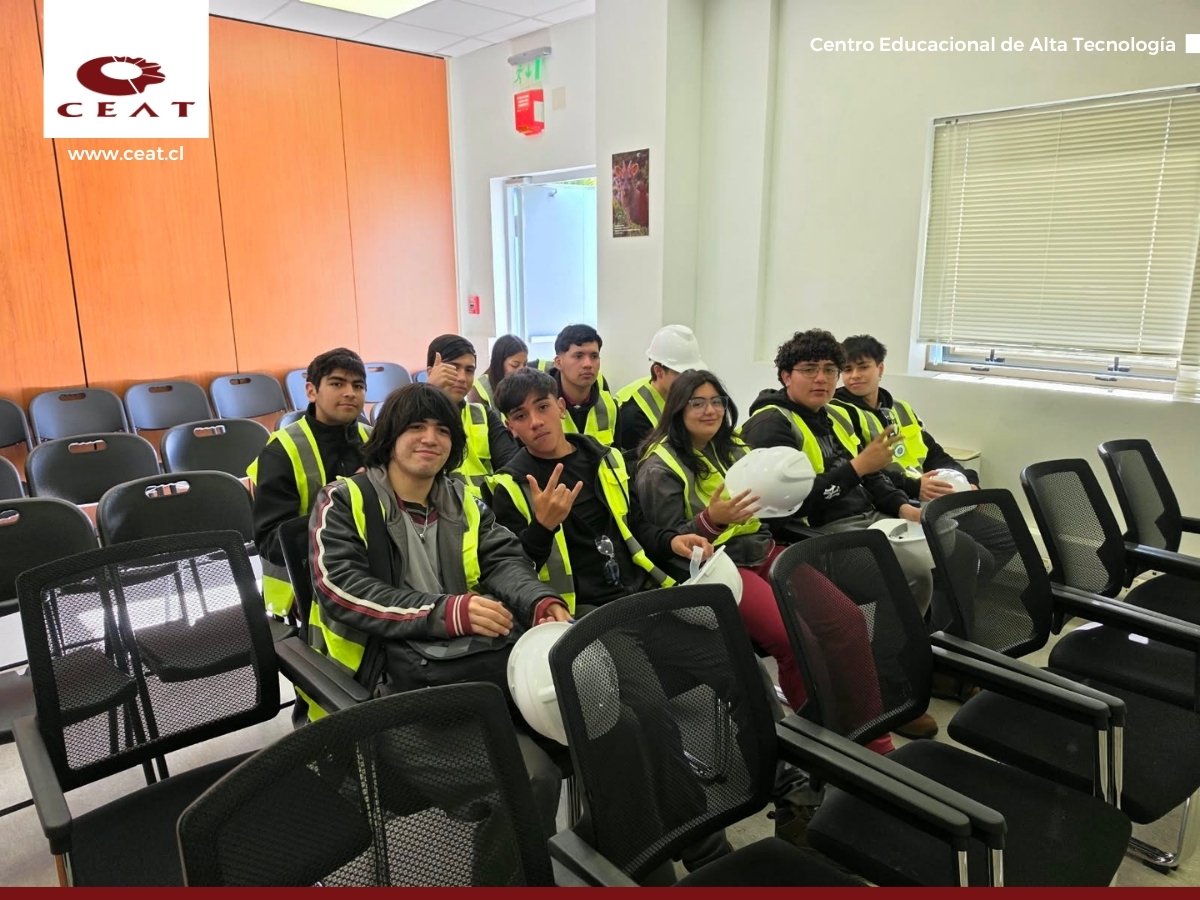 4º medio E realizó una visita a la empresa Colbún Industria y Energía 2026 (3)